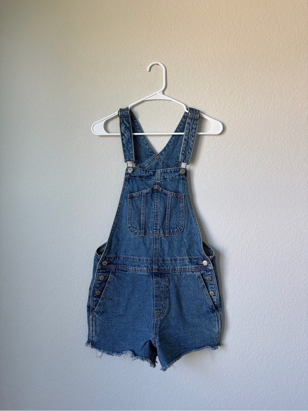 Old Navy Women’s Denim Short Overalls Medium Blue Size Small 100% Cotton